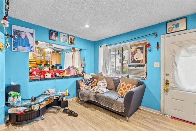 943 W 65th Street, Los Angeles, CA 90044