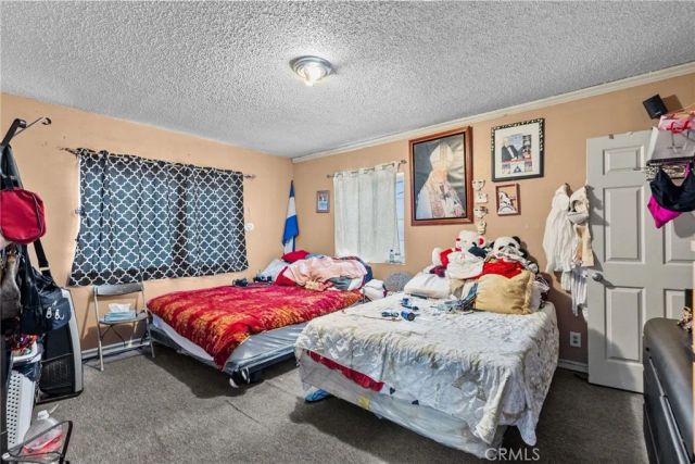 943 W 65th Street, Los Angeles, CA 90044