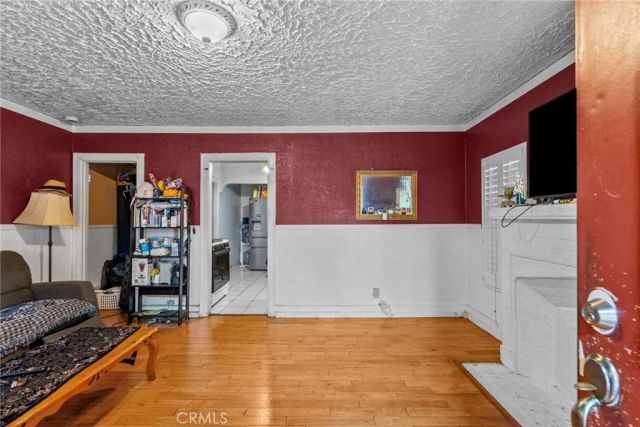 943 W 65th Street, Los Angeles, CA 90044