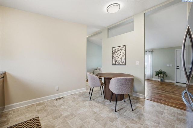 2619 E Adelia Road, Pasco, WA 99301