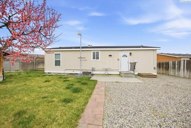 2619 E Adelia Road, Pasco, WA 99301