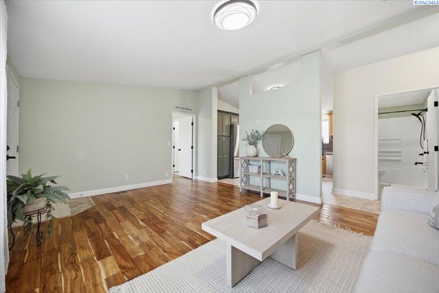 2619 E Adelia Road, Pasco, WA 99301