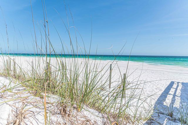 1322 SE Miracle Strip Parkway 306, Fort Walton Beach, FL 32548