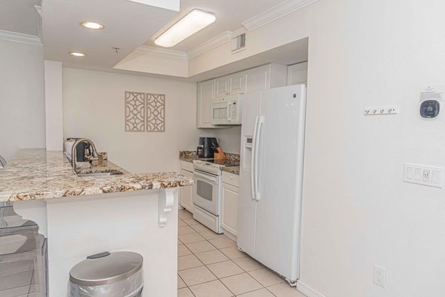 1322 SE Miracle Strip Parkway 306, Fort Walton Beach, FL 32548