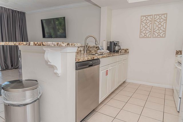1322 SE Miracle Strip Parkway 306, Fort Walton Beach, FL 32548