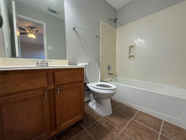 5022 Canyon Blanco Drive, Houston, TX 77045