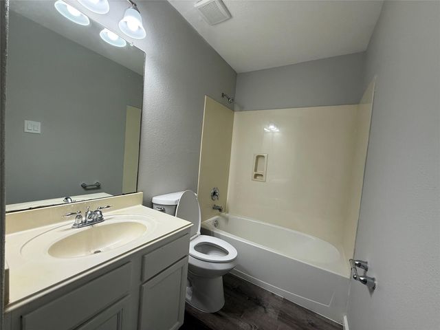 5022 Canyon Blanco Drive, Houston, TX 77045