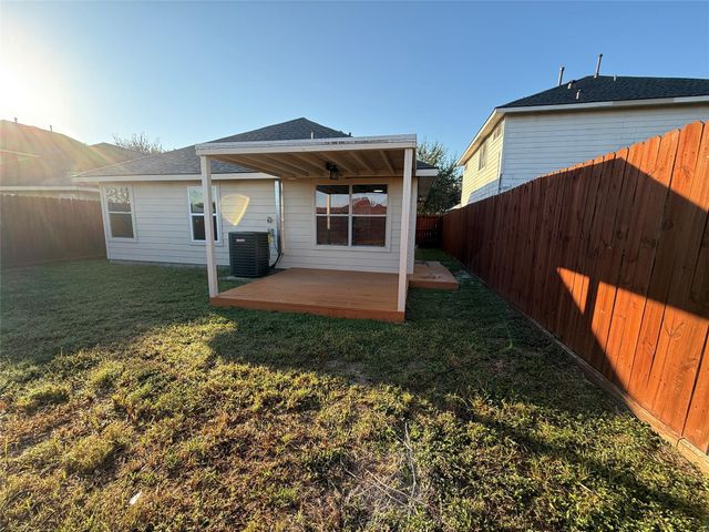 5022 Canyon Blanco Drive, Houston, TX 77045