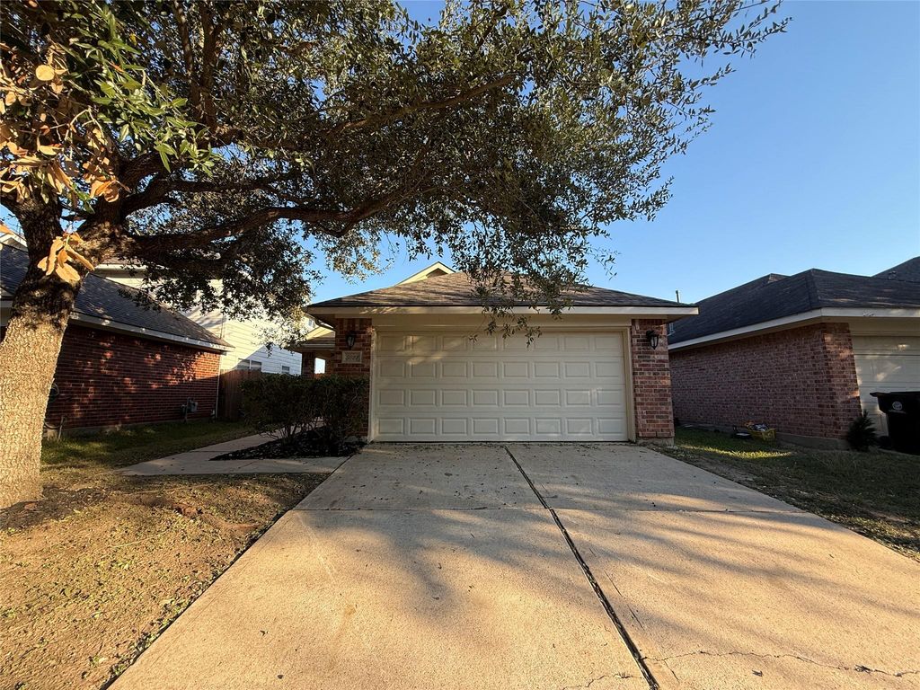 5022 Canyon Blanco Drive, Houston, TX 77045