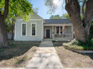 306 Devine Street, San Antonio, TX 78210
