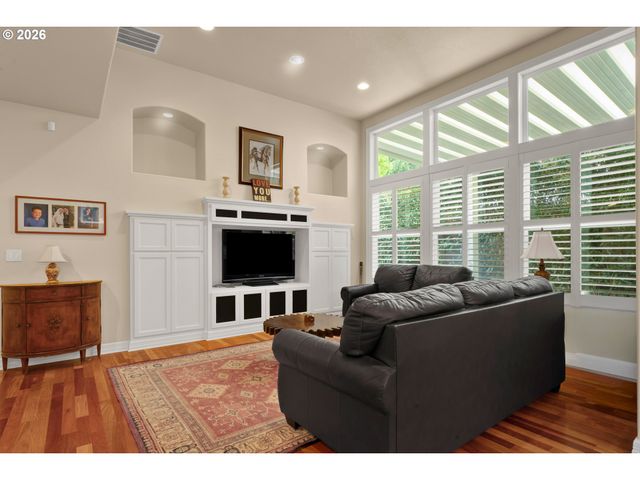 2240 TURNBERRY Ct, Eugene, OR 97401