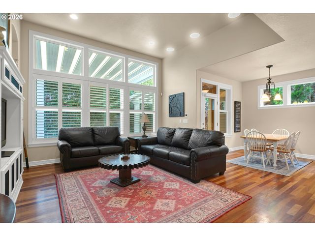 2240 TURNBERRY Ct, Eugene, OR 97401