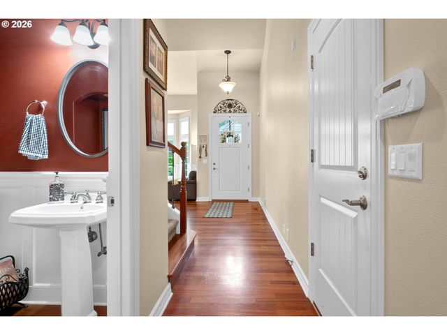 2240 TURNBERRY Ct, Eugene, OR 97401