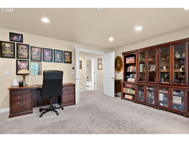 2240 TURNBERRY Ct, Eugene, OR 97401