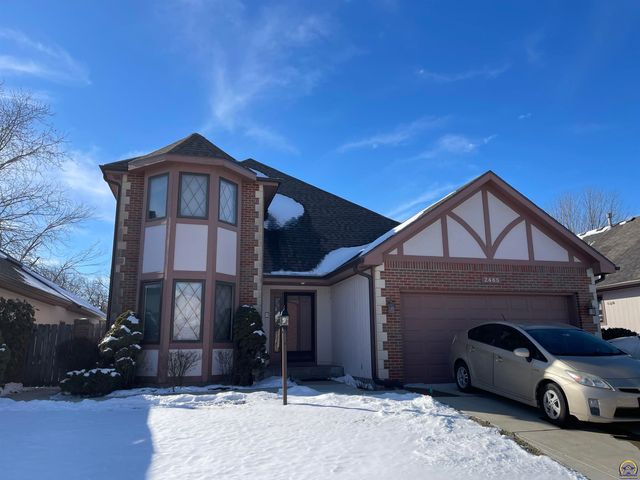 2465 SW Brookhaven LN, Topeka, KS 66614