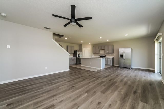 321 ALEXZANDER WAY, Winter Haven, FL 33881