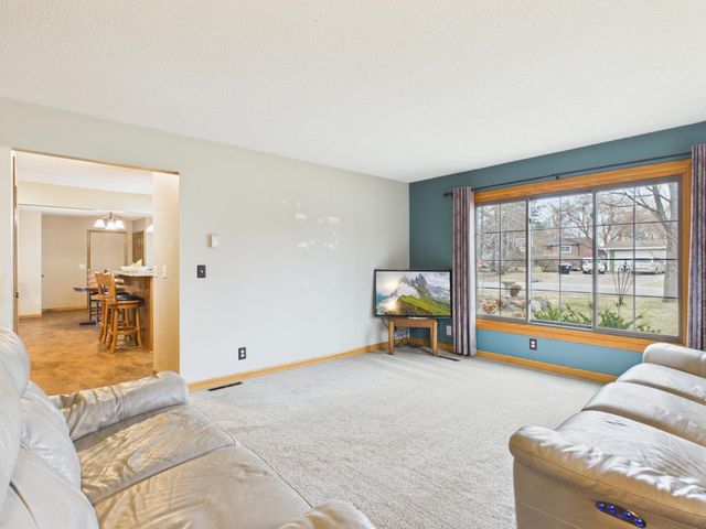 3701 Roseberry Place, Anoka, MN 55303