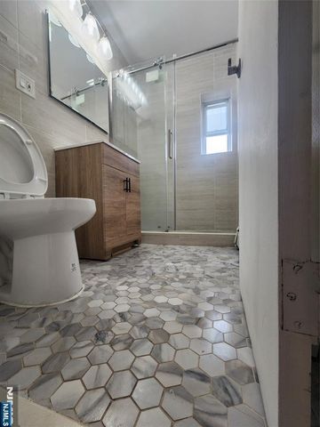 68 Main Street, Bogota, NJ 07603