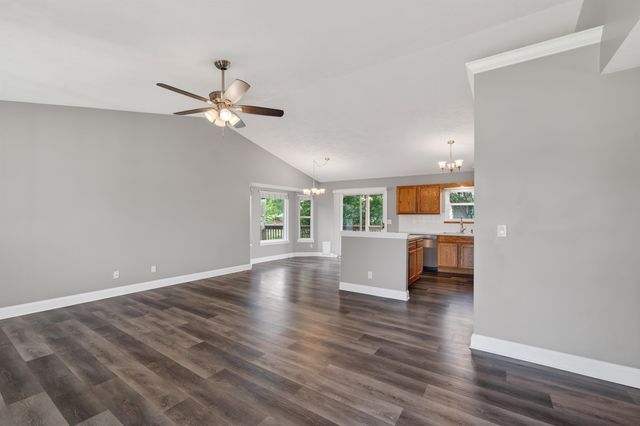 11237 W Carr Ct, Wichita, KS 67209