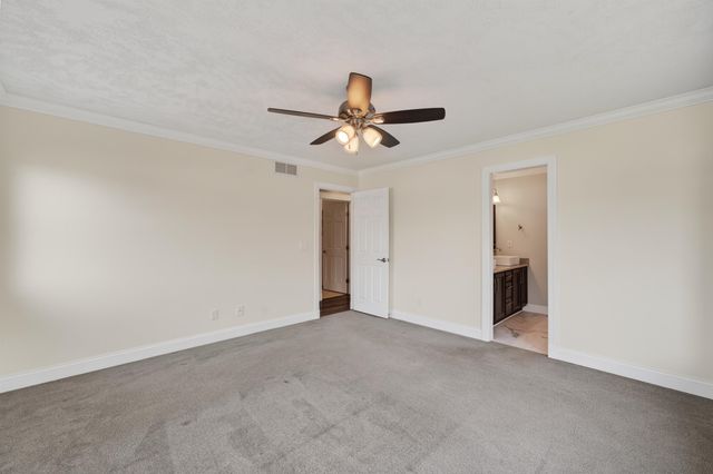 11237 W Carr Ct, Wichita, KS 67209