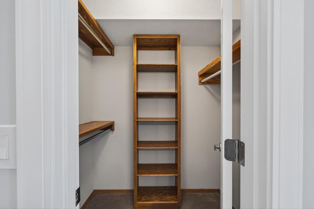 11237 W Carr Ct, Wichita, KS 67209