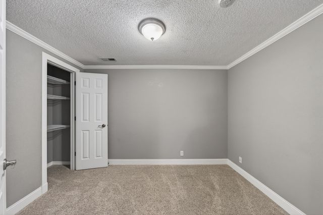 11237 W Carr Ct, Wichita, KS 67209