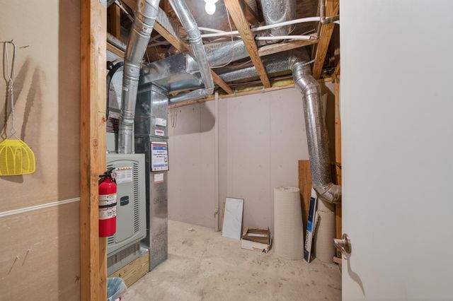 11237 W Carr Ct, Wichita, KS 67209