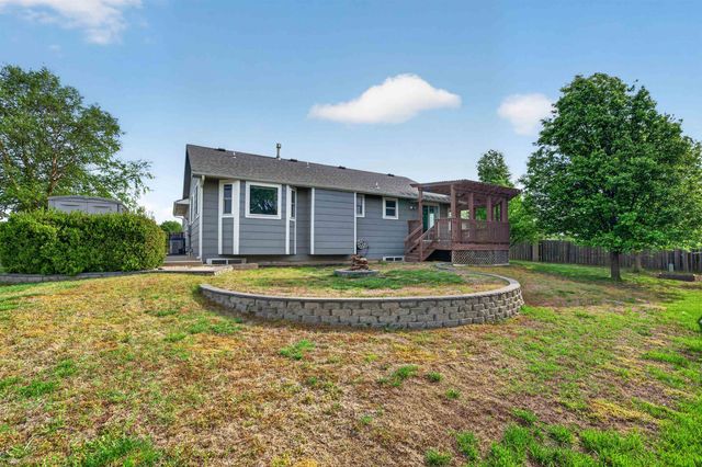 11237 W Carr Ct, Wichita, KS 67209