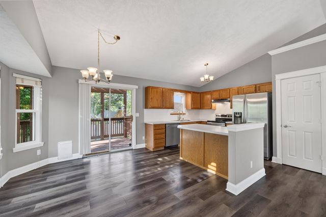 11237 W Carr Ct, Wichita, KS 67209