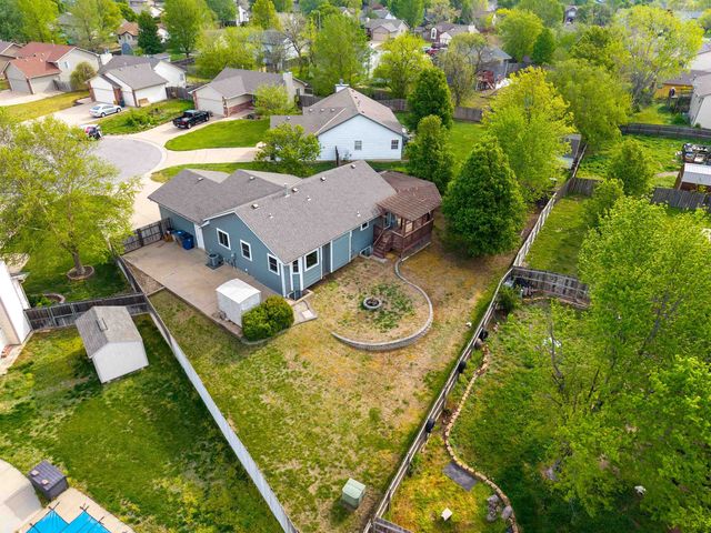 11237 W Carr Ct, Wichita, KS 67209