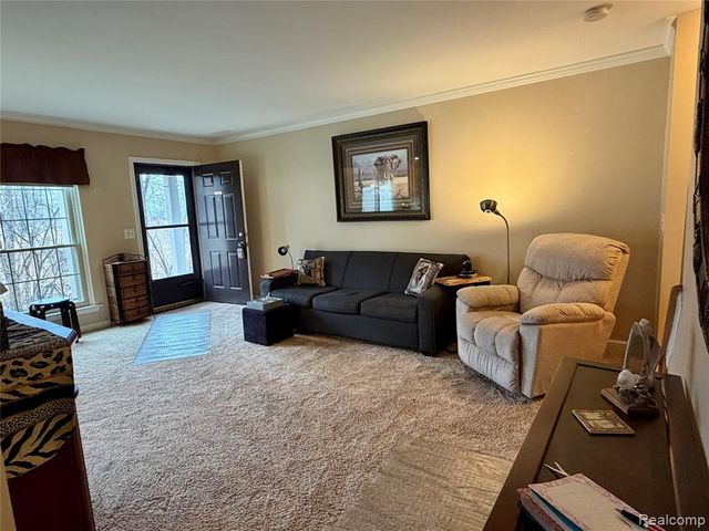 3041 High Pointe Ridge Road, Lake Orion, MI 48359