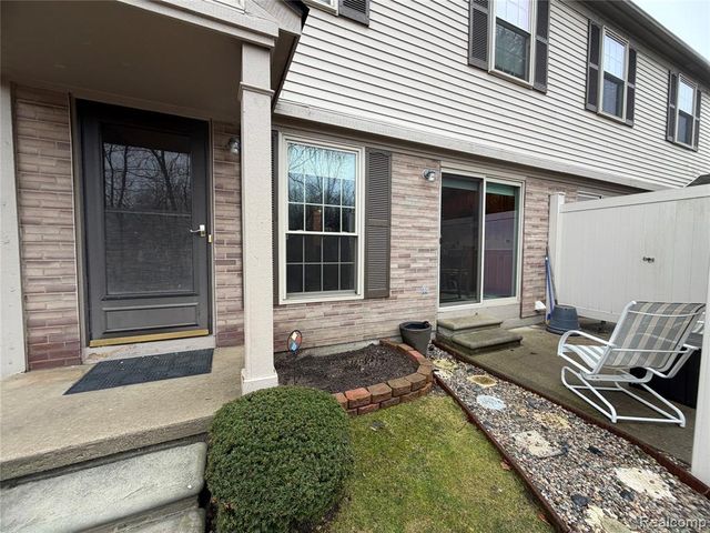 3041 High Pointe Ridge Road, Lake Orion, MI 48359