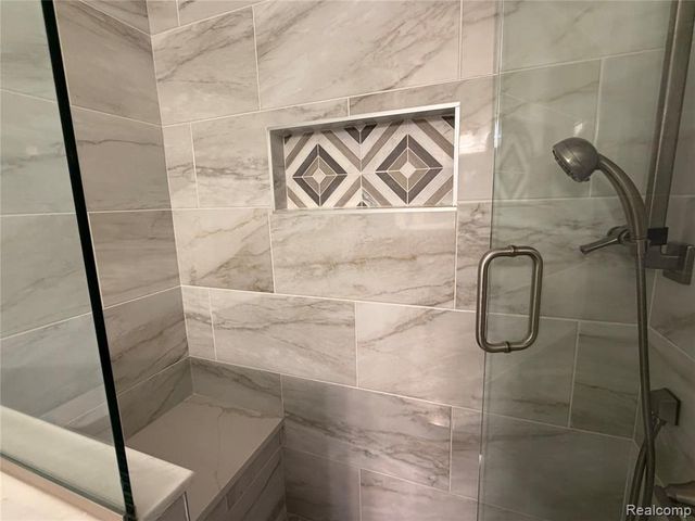 3041 High Pointe Ridge Road, Lake Orion, MI 48359