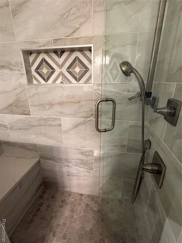 3041 High Pointe Ridge Road, Lake Orion, MI 48359