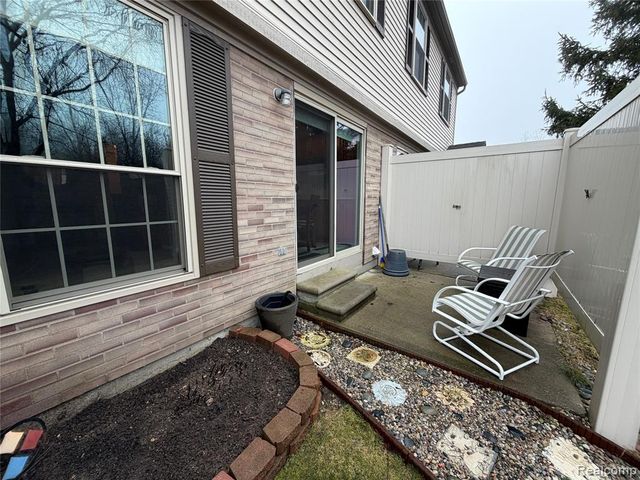 3041 High Pointe Ridge Road, Lake Orion, MI 48359