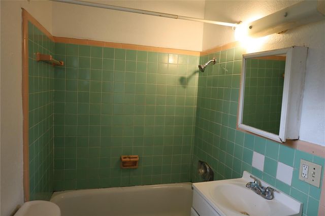 4618 20TH AVENUE S, St Petersburg, FL 33711