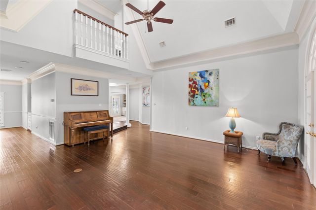 5611 Garden Point Drive, Kingwood, TX 77345