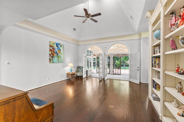 5611 Garden Point Drive, Kingwood, TX 77345