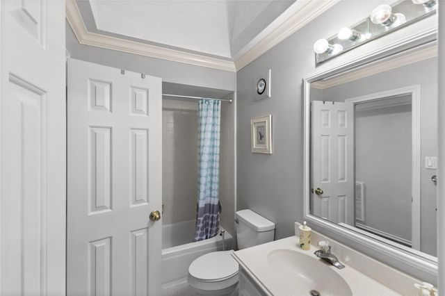 5611 Garden Point Drive, Kingwood, TX 77345
