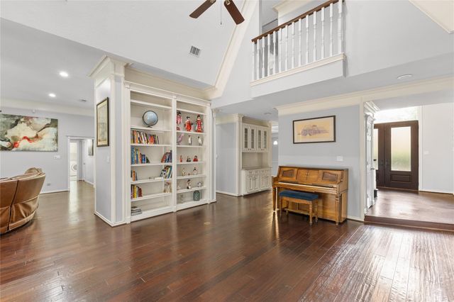 5611 Garden Point Drive, Kingwood, TX 77345