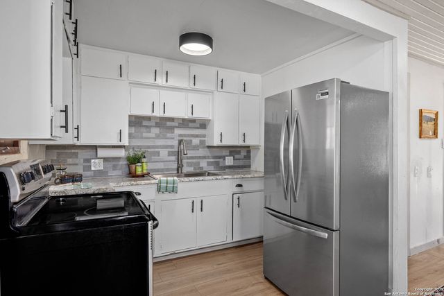 14910 Bullhead Rd, Rocksprings, TX 78880