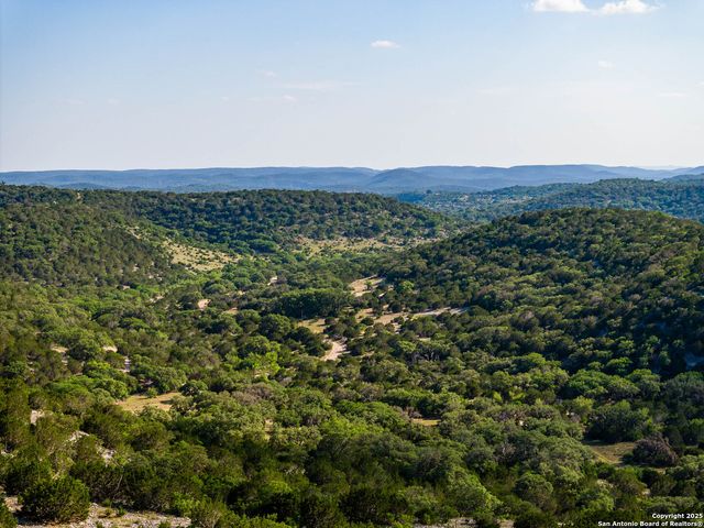 14910 Bullhead Rd, Rocksprings, TX 78880