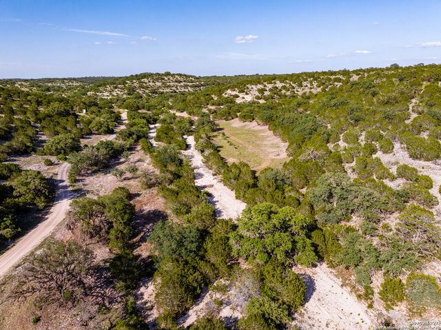 14910 Bullhead Rd, Rocksprings, TX 78880