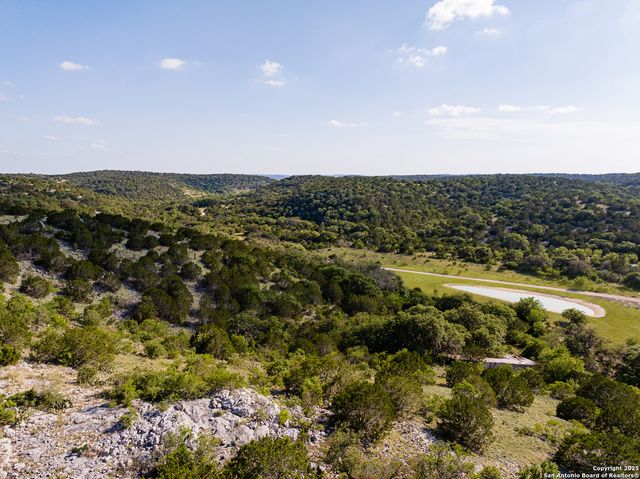 14910 Bullhead Rd, Rocksprings, TX 78880