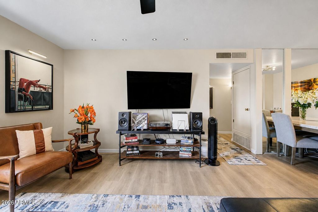 4600 N 68TH Street 354, Scottsdale, AZ 85251 — photo 2