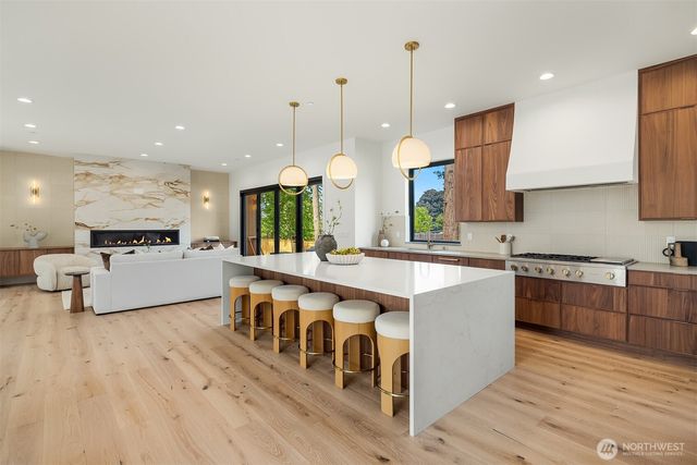 2303 123rd Place SE, Bellevue, WA 98005