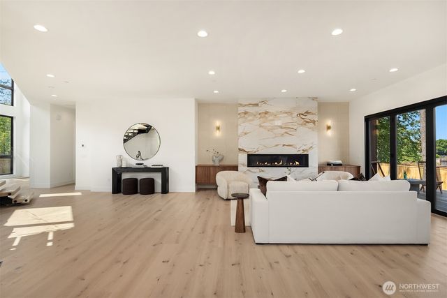 2303 123rd Place SE, Bellevue, WA 98005
