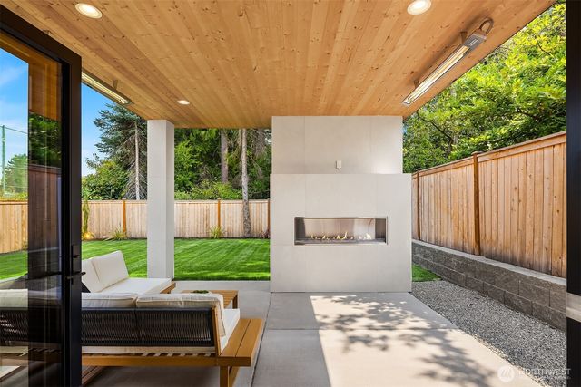 2303 123rd Place SE, Bellevue, WA 98005