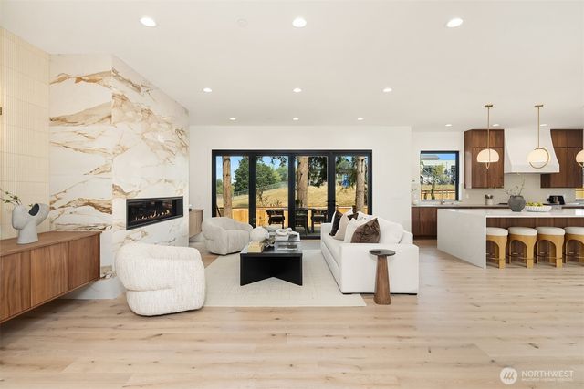 2303 123rd Place SE, Bellevue, WA 98005