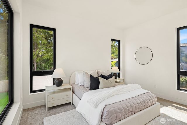 2303 123rd Place SE, Bellevue, WA 98005